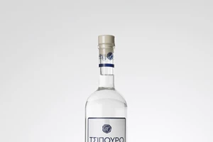 Η Σαρακοστή στα καλύτερά της: Το Αθηνόραμα σερβίρει "must try" αποστάγματα στο Ουζερί του Λάκη - εικόνα 5