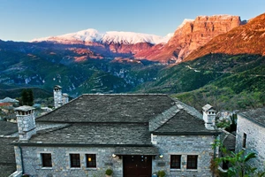 The Attican Villa & Estate στην Ανάβυσσο: Η νέα προσθήκη στα καταλύματα της Aria Hotels - εικόνα 1