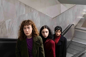 Το "Ζyklon ή το Πεπρωμένο" δεν είναι απλώς μια θεατρική παράσταση - εικόνα 3