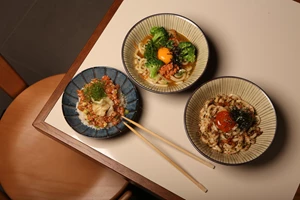 Οι Κυριακές στο 'Vezene' παραμένουν κλασικά -και πληθωρικά- νόστιμες - εικόνα 8