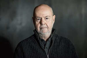 "Αναζητώντας την Ελένη" και το τραύμα στο Φουαγιέ του Δημοτικού Θεάτρου Πειραιά - εικόνα 4