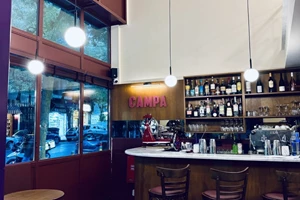 Στο Παγκράτι μόλις ήρθε το Vin d’Alsace, το μικρότερο wine bar του κόσμου - εικόνα 9