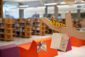 Το Athens Prize for Literature στην "Πλατεία Κλαυθμώνος" του Γιώργου Συμπάρδη - εικόνα 1