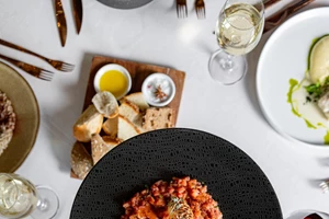 Νέος Wine Director στο Makris Athens ο Γιάννης Καρακάσης MW - εικόνα 3