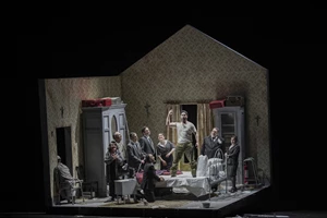 Καθηλωτικός "Πύργος του Κυανοπώγωνα" - χαριτωμένος "Τζάννι Σκίκκι" σε ανορθόδοξο οπερατικό δίπτυχο στη Λυρική - εικόνα 1