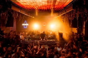 Η techno ιέρεια Sama Abdulhadi επιστρέφει στην Αθήνα με extended set - εικόνα 3