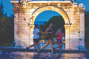 Nea Smyrni Night Run: Τρέχουμε στον 1ο Νυχτερινό Αγώνα Δρόμου Νέας Σμύρνης - εικόνα 1