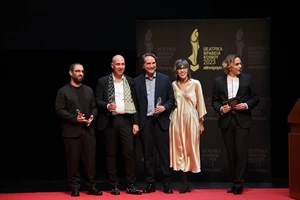 Θεατρικά Βραβεία Κοινού 2023 από το αθηνόραμα: Οι νικητές και όλα όσα έγιναν στην συναισθηματικά φορτισμένη τελετή απονομής που οραματίστηκε το μέλλον του θεάτρου - εικόνα 53