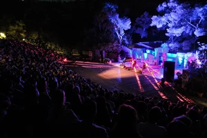 Ο Ζερόμ Καλούτα φέρνει το πιο feelgood groovy live στο Αίθριο της ΣΤΟΑ Culture - εικόνα 4