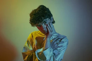 Ferto: Επίσημη κυκλοφορία για το τραγούδι του Akylas - εικόνα 2