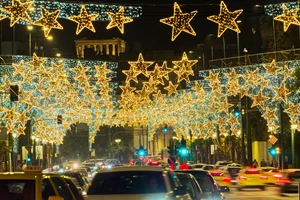 Η "Νύχτα των Ευχών" γιορτάζει τα Χριστούγεννα στην πλατεία Κοτζιά - εικόνα 5