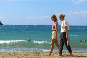 Από "Το Κορίτσι με το Σαλιγκάρι" ως την "Παραλία", η Πηνελόπη Κουρτζή και η Αυγή Βάγια μιλούν για τη δημοφιλή σειρά της ΕΡΤ1 - εικόνα 4