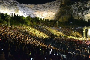 Metaman και Tsolimon συναντιούνται στη σκηνή του Κλακάζ - εικόνα 3