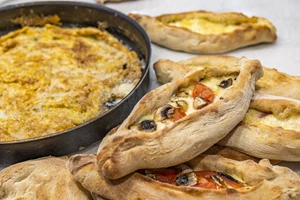 Στην πλατεία Βαρνάβα θα βρεις την μάλλον νοστιμότερη νηστίσιμη πίτσα - εικόνα 1