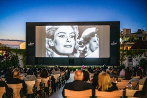 Η Róisín Tapponi φέρνει το Shasha Movies για πρώτη φορά στην Αθήνα - εικόνα 3