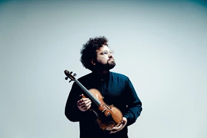 Η Μελίνα Κανά υπενθυμίζει πως η μουσική που γεννιέται από αλήθεια δεν παλιώνει - εικόνα 3