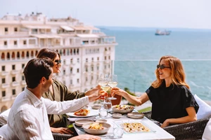 Μεζεδοπωλείο Αλεπού: Κουζίνα οικεία με φαντασία και ουσία - εικόνα 4