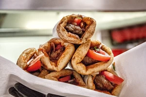 Πού τρώει και πίνει η Αθήνα πριν φύγει για διακοπές - εικόνα 16