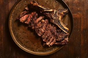 Κοκορέτσι και orange wines για την Τσικνοπέμπτη στο Καπάνι Market - εικόνα 2