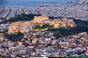 5+1 μικρά βιβλία ό,τι πρέπει για το αποκαλόκαιρο - εικόνα 1
