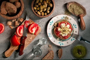 Taste Atlas: Στην κορυφή των καλύτερων τυλιχτών του κόσμου το σουβλάκι - εικόνα 3