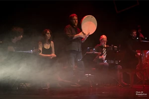 Ο Χρήστος Θηβαίος σε στίχους Τάσου Αλιμπινίση - εικόνα 1