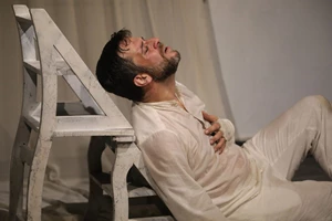 "Κοιμώμενος Χαλεπάς": Η παράσταση - φόρος τιμής στον Γιαννούλη Χαλεπά συνεχίζεται - εικόνα 3