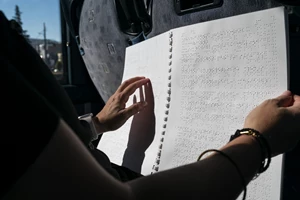 "Τρωάδες" χωρίς αποκλεισμούς: Επιπλέον παράσταση στο Θέατρο Βράχων - εικόνα 2