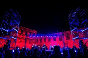 Αναβάλλονται οι συναυλίες του Μιχάλη Μυτακίδη και Σταύρου Ξαρχάκου στο Φεστιβάλ Αισχύλεια 2023 - εικόνα 1