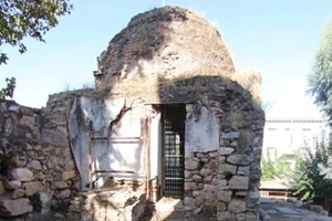 Τι σημαίνει η φράση "χαιρέτα μου τον πλάτανο" και πώς συνδέεται με ένα αξιοθέατο της Αθήνας - εικόνα 3