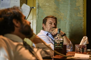 "Αναζητώντας την Ελένη" και το τραύμα στο Φουαγιέ του Δημοτικού Θεάτρου Πειραιά - εικόνα 3