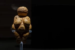 Τι συμβολίζει -και πότε θα φωτίσει τον ουρανό της Αθήνας- η πρώτη Πανσέληνος του Μαΐου - εικόνα 2