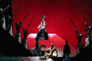 "I am falling in love | Εκδοχές πάνω στη Δωδέκατη Νύχτα": Πειραγμένος Σαίξπηρ στο Δημοτικό Θέατρο Πειραιά από τον Γιώργο Βαλαή - εικόνα 5