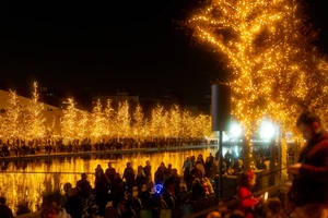 Ο 96,9 Rock Fm σε στέλνει επταήμερο Χριστουγεννιάτικο ταξίδι σε Βιέννη και Πράγα - εικόνα 1