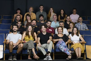 Πρώτες φωτογραφίες από το παρανοϊκό πολιτικό "Μεμοράντουμ" στο Θέατρο "Μπέλλος" - εικόνα 6