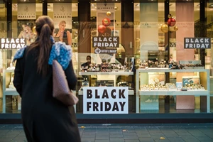 Η ψυχολογία της Black Friday: Οι 2 παράγοντες που επηρεάζουν τις αγορές μας - εικόνα 1