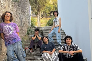 "Ν΄ αγαπάς": Δυο φωνές γίνονται μία αγκαλιά - εικόνα 2