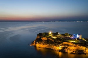 "44": Ο Διαμαντής Διαμαντίδης παρουσιάζει το πρώτο του προσωπικό άλμπουμ - εικόνα 1