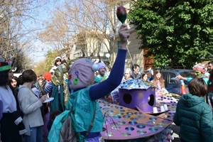 Το Μουσείο Κυκλαδικής Τέχνης μεταμορφώνεται από τις ζωγραφιές των παιδιών - εικόνα 2