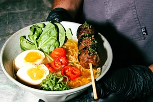 Τα νέα μπαρ της Αθήνας που μας απασχόλησαν το 2025 - εικόνα 21