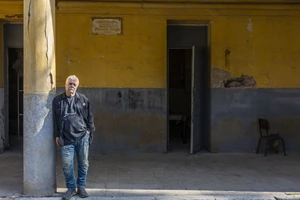 Ο Δημήτρης Τρίκας αναβιώνει τη γειτονιά του Ελαιώνα με έναν αναπάντεχο τρόπο, ταξιδεύοντάς μας στο χθες και το σήμερα της περιοχής - εικόνα 5