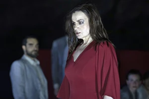 "Μήδεια": 10 τελευταίες παραστάσεις για το θεατρικό φαινόμενο του καλοκαιριού - εικόνα 5