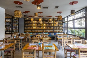 Πάσχα στην Αθήνα: Εστιατόρια και ταβέρνες για μια νόστιμη Ανάσταση και Λαμπρή - εικόνα 6