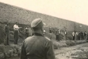 Ανάδειξη ταφικών μνημείων στην Ερμούπολη της Σύρου - εικόνα 2