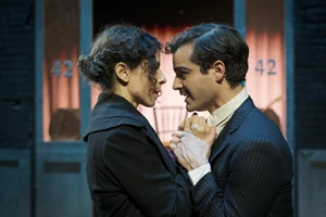 Η "Οικογένεια Άνταμς" της Θέμιδας Μαρσέλου συνεχίζει στο θέατρο Βέμπο - εικόνα 5