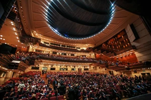 Θεατρικά Βραβεία Κοινού 2023 από το "αθηνόραμα": Δείτε τους νικητές και φωτογραφίες από τις απονομές - εικόνα 13