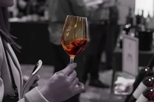 Μονμάρτη Wine Bar Restau: Η γαλλική ψυχή της Θεσσαλονίκης - εικόνα 4