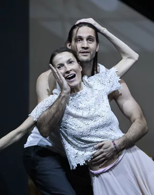 Το τρίτο στεφάνι