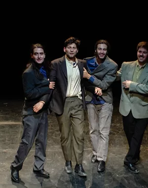 Αυτό που γεννιέται και πεθαίνει στο φως