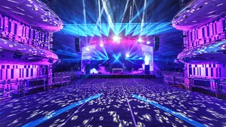 H Στέγη μεταμορφώθηκε και υποδέχεται το Stegi.Radio Takeover